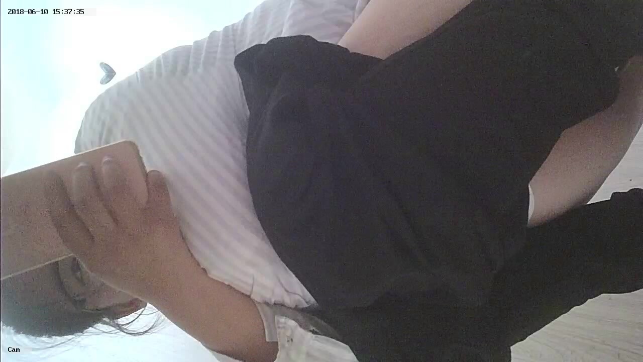 胖女孩 大专女厕全景偷拍众多的学妹前来嘘嘘各种美鲍轮番呈现 (3)