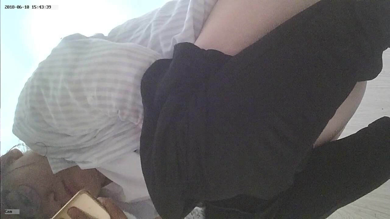 胖女孩 大专女厕全景偷拍众多的学妹前来嘘嘘各种美鲍轮番呈现 (5)