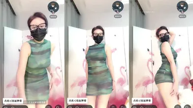 ❣️推荐❣️抖音擦边主播【小阿姨A】会议擦边舞74V，小尺度，微露 (17)
