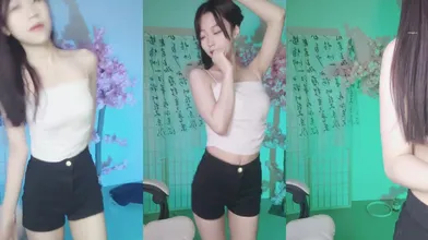 超萌萝莉美眉【萝莉小羊】9月最新！国风汉服舞蹈太赏心悦目了，简直是【洗眼神器】非常清纯可人的小美人，很会撒娇 (12)