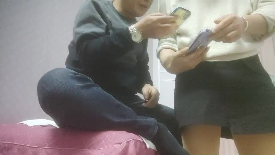 横扫街头炮王佳作【老王探花】穿梭大街小巷，几百块干一天，小媳妇骚少妇大姐姐，来者不拒挨个操，精彩刺激必看 (4)