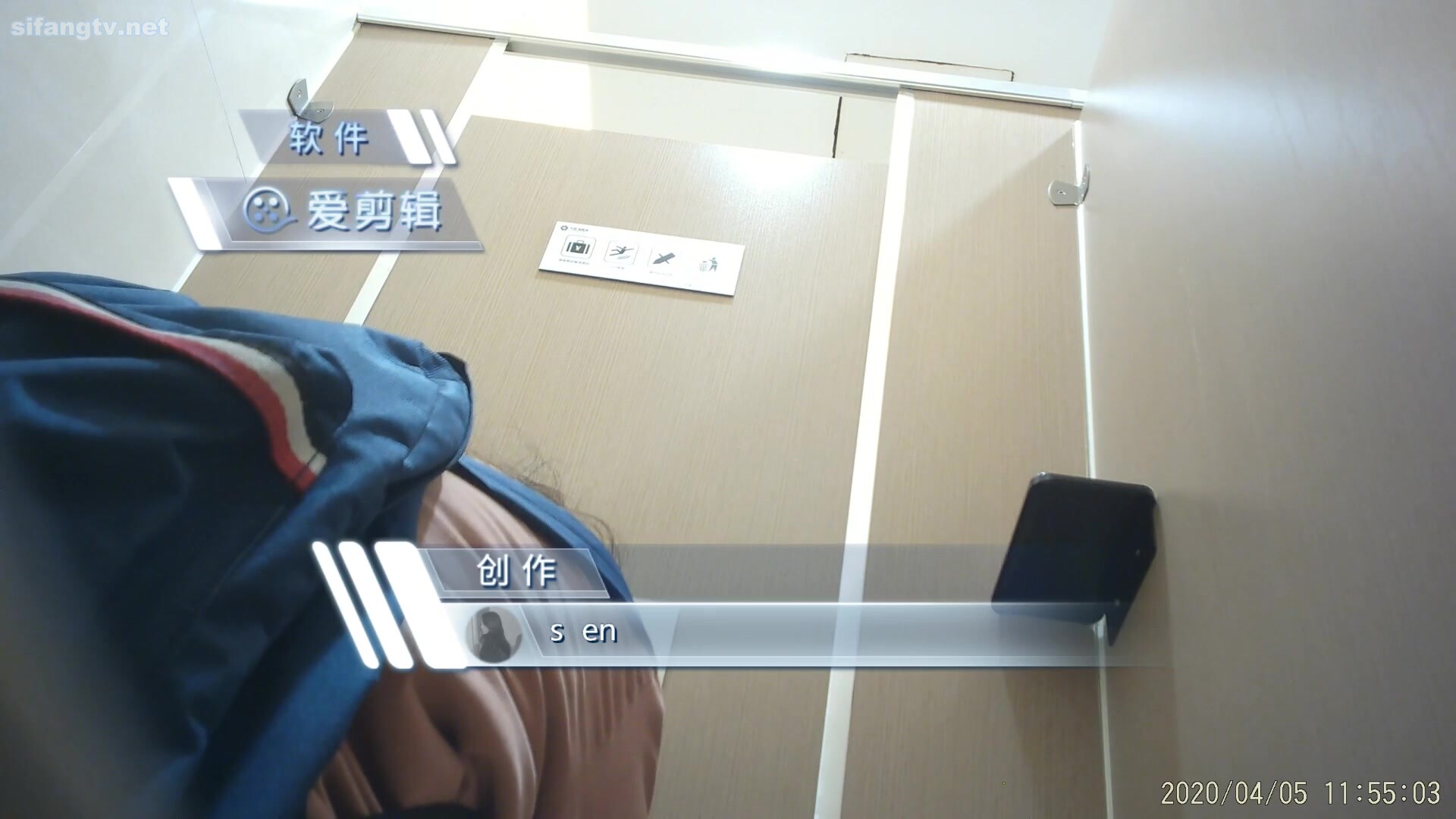 【精品厕拍】坑神躲藏女厕，连续偸拍超多小姐姐方便，拍脸又拍逼，形态各异，看点十足 (25)