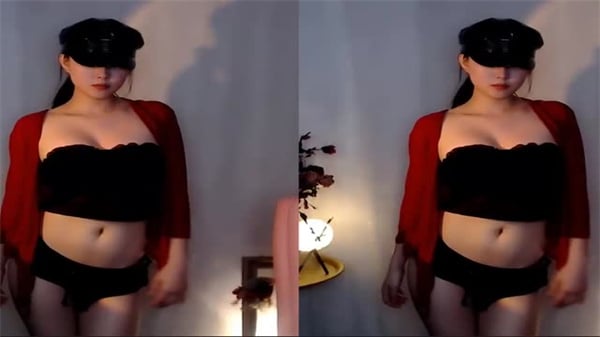 斗鱼性感美女舞姬小御儿儿火箭群飞机群骚舞诱惑合集3