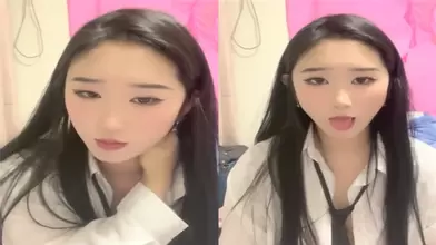 有点肉嘟嘟的小妹妹收费房滴蜡刮毛乳夹