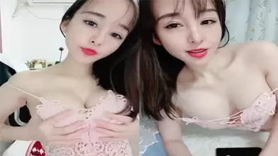 大美女收费房释放天性简直骚的不要不要的之前口口声声不开收费