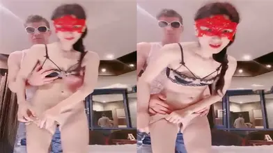 高跟肉丝饥渴骚妇和洋老公激情啪啪