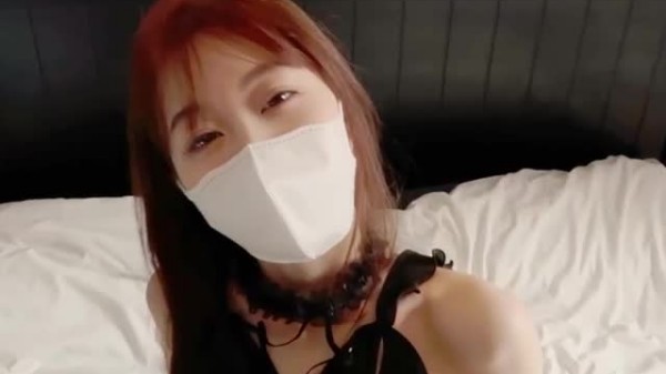 娇粉少女被巨屌后入的极品骚母狗