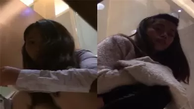 大神经典系列万达商场隔板女厕偷拍