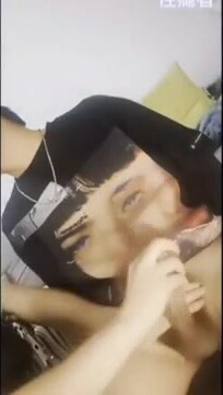 鲜肉菩萨系列-痞帅魔镜帅哥沦陷在丑伪娘的手掌之下