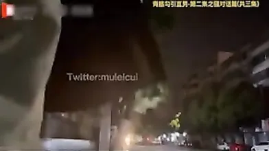 快乐风男最新青旅勾引直男,喊女的一起来玩,操过女的的鸡巴直接插入风男的菊花