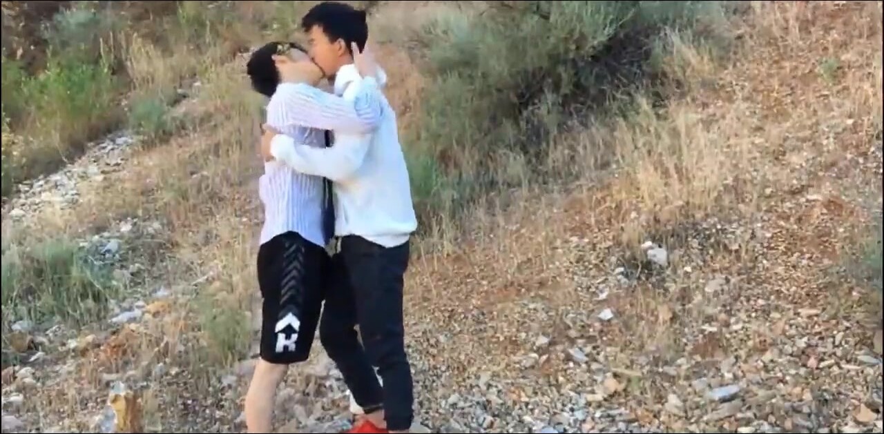 (粉丝福利) 可爱眼镜男孩子