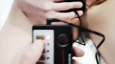 【调教精品】狗链少年被爸爸捆绑虐 舔脚舔脚狗链捆绑 被各种假阳具玩弄 还自己拿着插