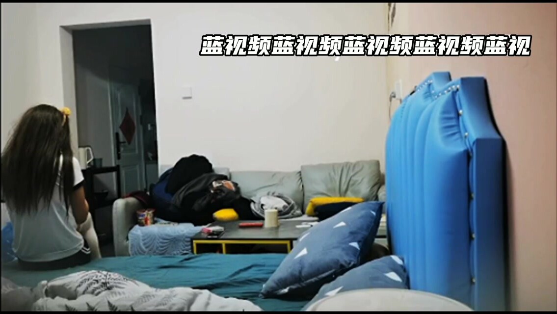 伪娘勾引遇骚帅篮球直男,被大鸡巴猛草
