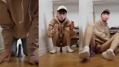 大一小学弟在家寂寞难耐,只好用假屌自己解决