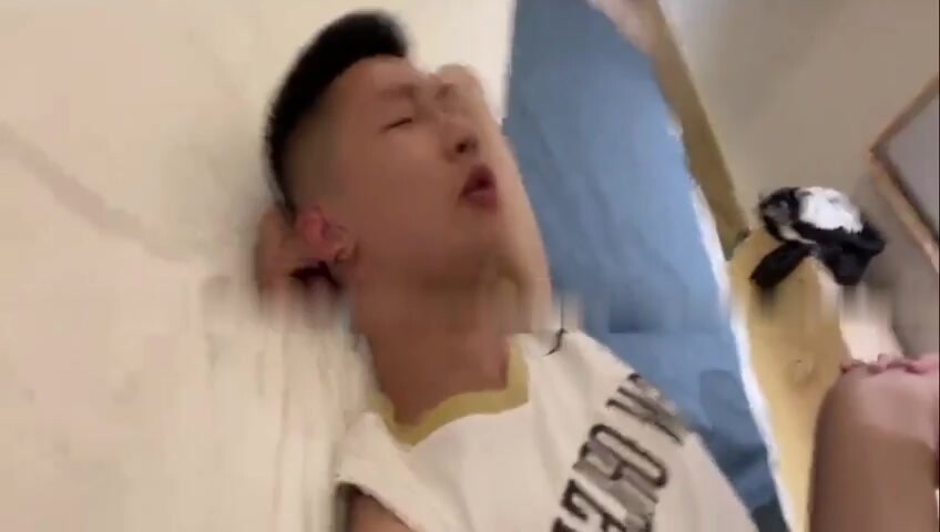 (无套内射) (推荐) 约啪单眼皮体育生公零无套爆干操肿骚穴内射精液