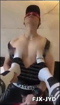 上海健身教练花重金破雏直男男模小许魏洲,雷爷团队19岁直男男模首次被调教被操菊