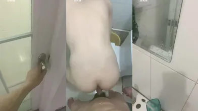 奶1打桩机,浴室无套抽插正太学弟