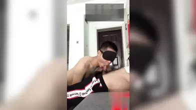 现役消防帅狗私下被玩,全程粗口对白激发奴性,叫床声真他娘的绝了又浪又爷们,求爸爸把精液内射给他