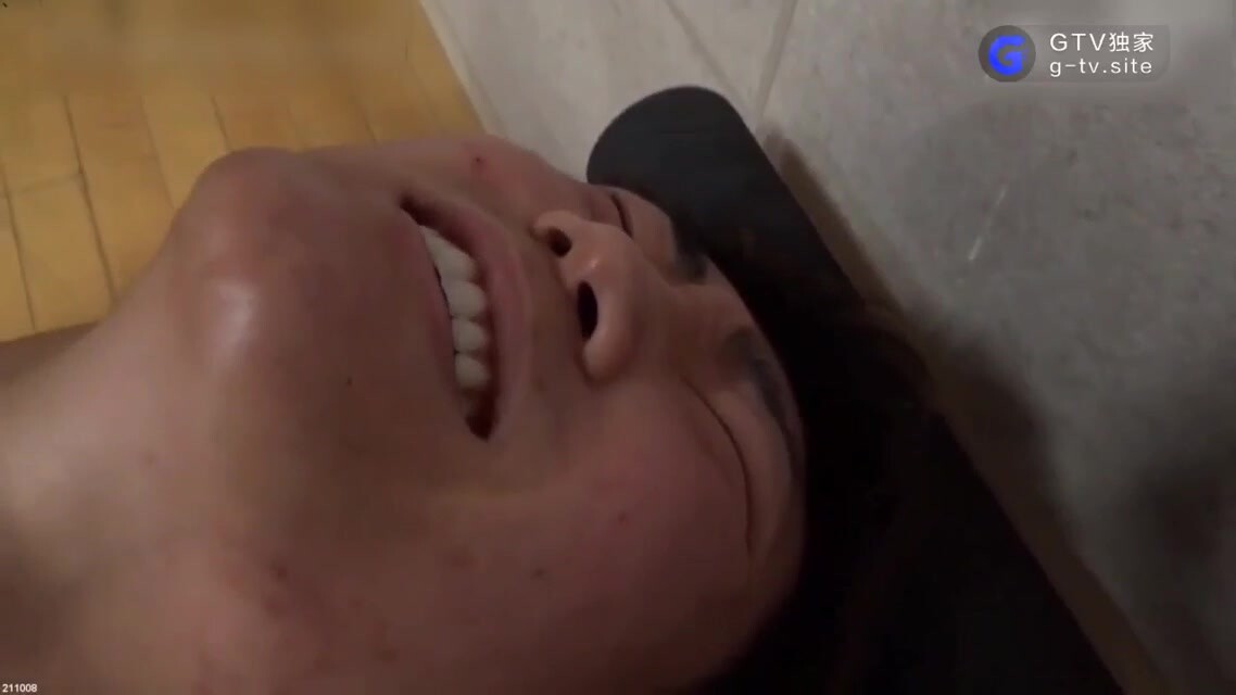 直男体育生被男人调教扩肛,飞机喷精 下集