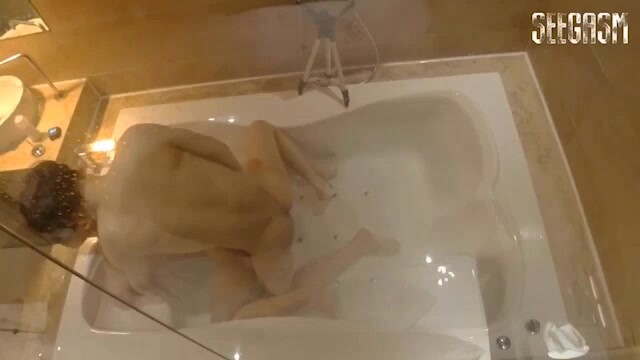 筋帅小哥酒店共浴,猛力爆操干射