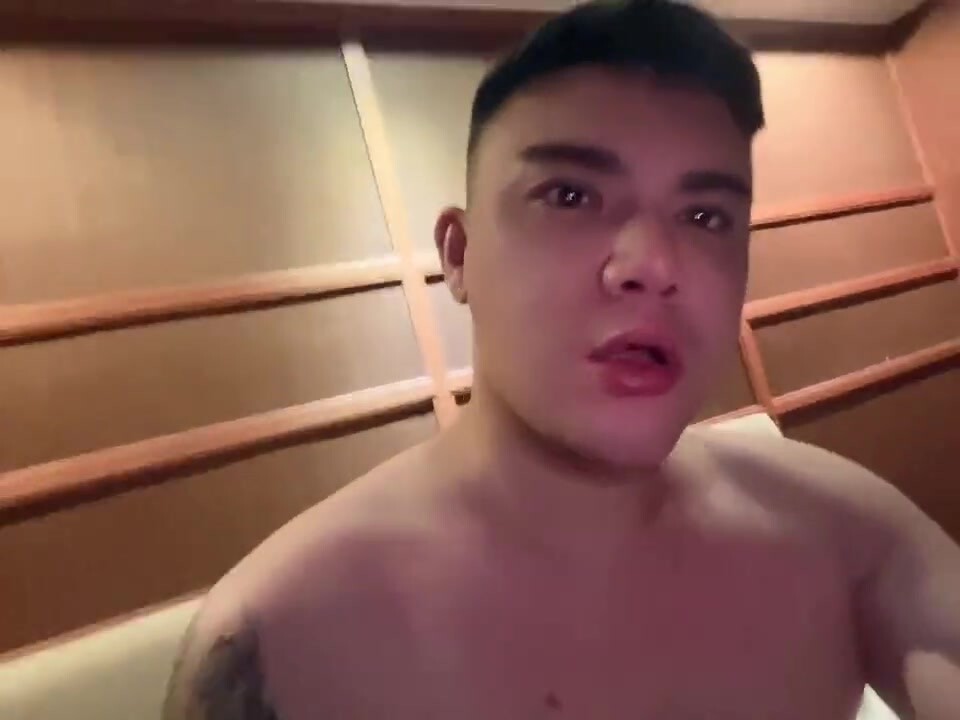 福利,身材超好的小鲜肉,逼逼都艹肿了