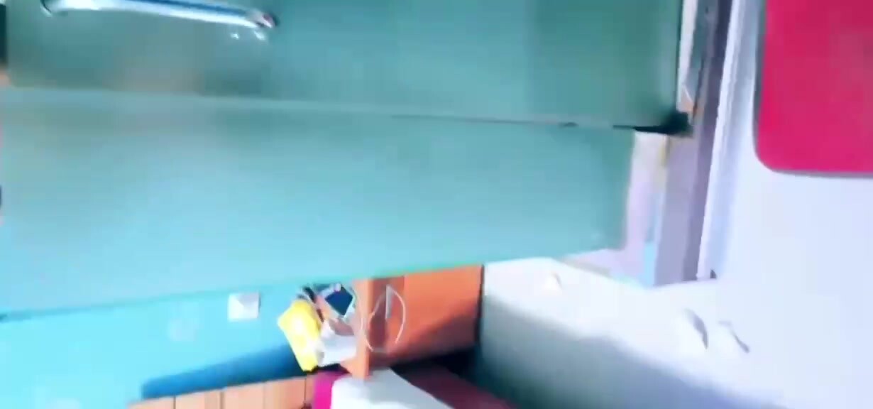 【4_4】金诱玩18岁鲜肉学生,教会弟弟和同学搞基做爱,互操无套破处