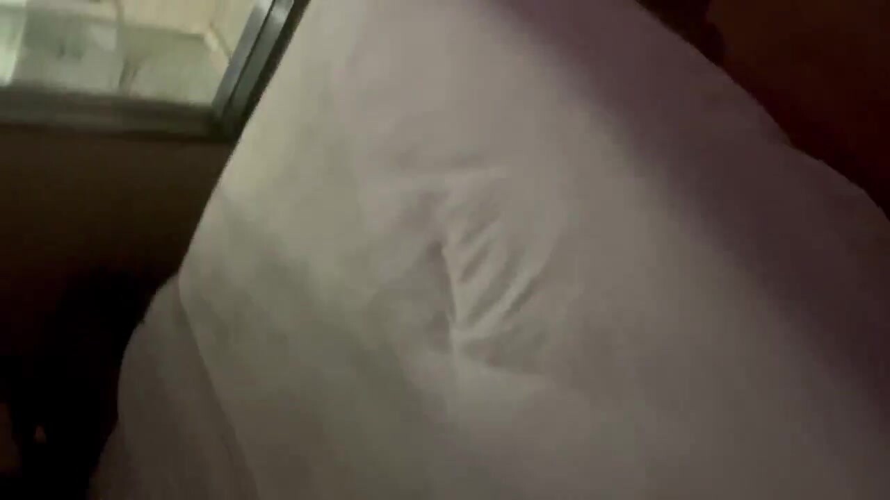 预览版,网黄便利受练约两个直男学生,带着精液逼连续被人狂操,持久操的逼都合不上了
