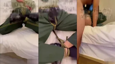就一痞兵 捆绑激烈虐操兵哥班长 射了他一嘴