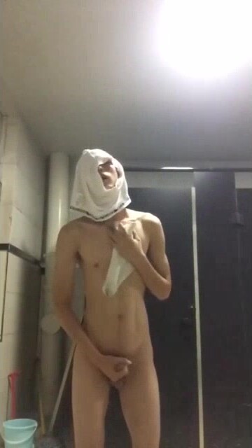 八块腹肌巨屌体育生,宿舍视频激情喷射！发骚好爽！