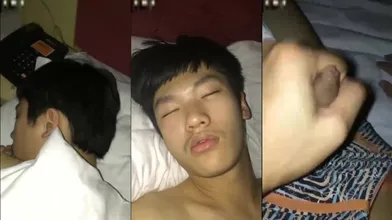 FLVE资源迷玩指奸包茎鲜肉直男