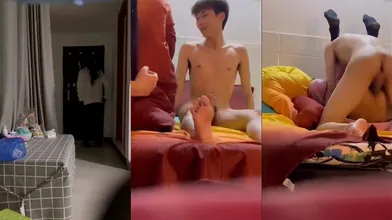 【伪娘小奶猫】勾引超帅天菜大学生没想到还是个小处男呢