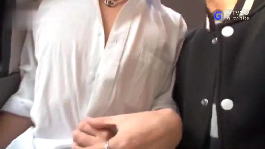 痞子男公交车上强上高中生 上集