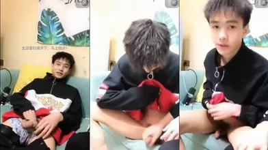 花钱爽玩18岁颜值男孩