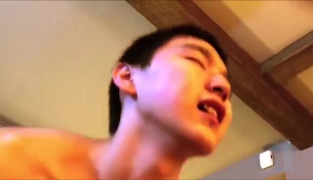 叔叔把兄弟的儿子给玩了第三部