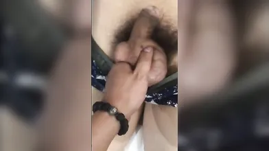 寸头痞帅消防直男,被兄弟灌醉后带到酒店无套开苞,硬汉逼被大鸡巴操到都合不拢