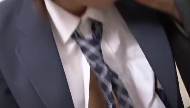 帅气高中生教室睡着被体育老师爆操逼洞喷射精液