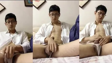 专访白衫斯文直男,穿丁字裤撸射大肥鸡