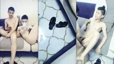 小凯勾搭邻居家小直男来家里体验被爆菊的感觉,～2痛并快乐着