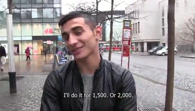 金钱诱惑上集超级帅气小哥为了金钱出卖自己大鸡巴喷射一身精液