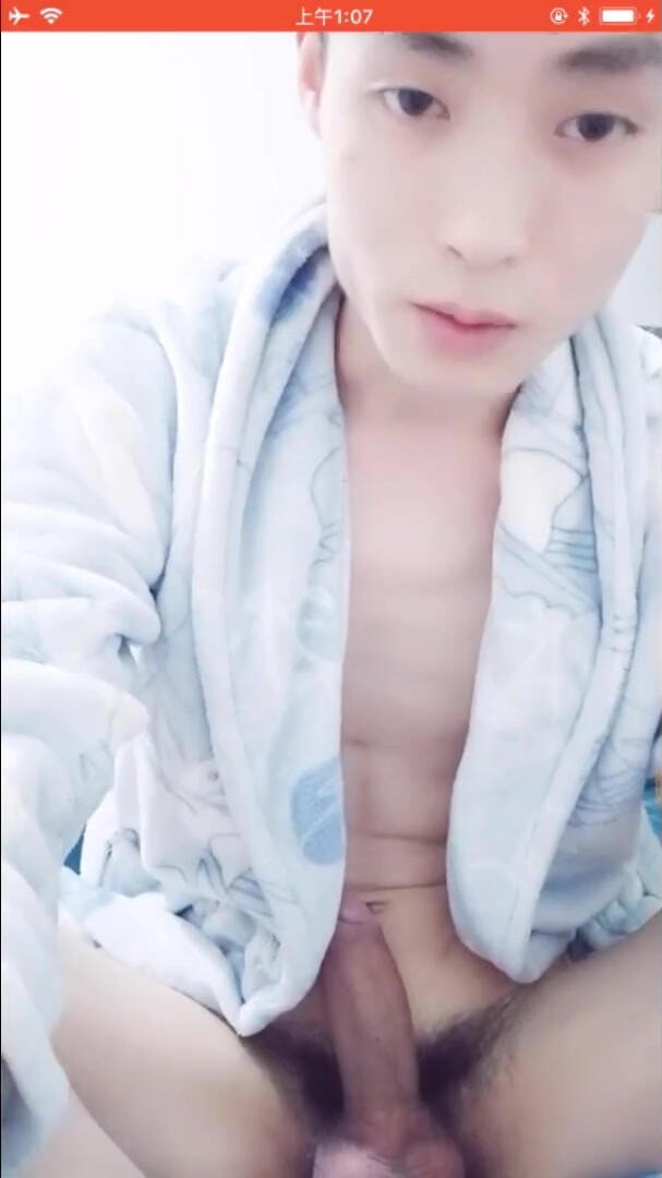 [福利版] 白净帅弟弟在线玩鸟,粉嫩的鸡巴又粗又长喷射多汁精液