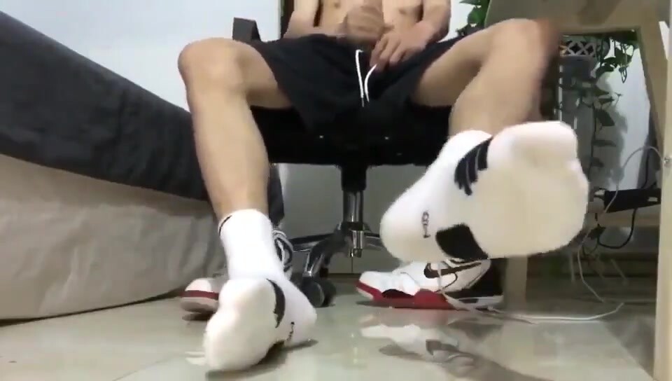 白袜小哥打飞机