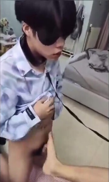 【福利版】川仔操腹肌高中生,成都00后男团成员爆射