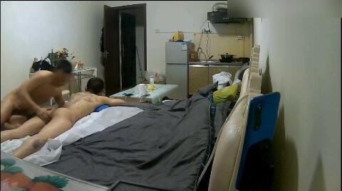 【完整版】20岁的小鲜肉去私人按摩院按摩,被按摩师勾搭无套内操