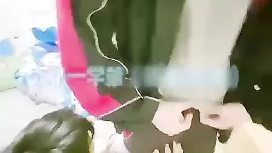 【完整版上集】真实非剧情,顺丰小哥送快递想上个厕所,被套路勾引