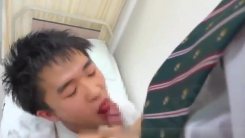 【小坏蛋骗老师不舒服】医疗室激情打炮偷食【完整版】