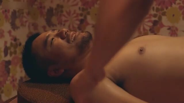 台湾同性电影《青親》,与奶奶相依为命的少年,迫于无奈委身同志按摩会所