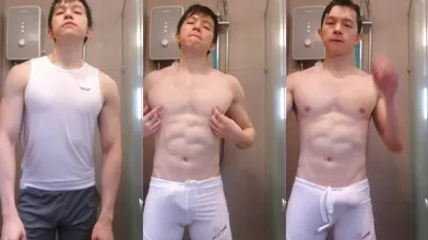 (腹肌巨根) (推荐) 巨根腹肌浴室自嗨榨取喷射