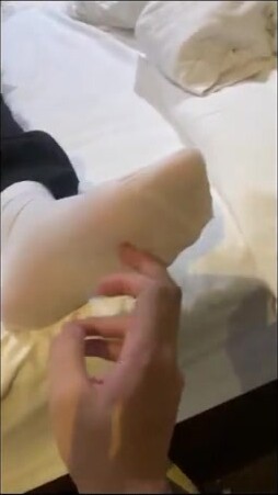 【完整版下集】帅气直男大学生小哥哥被损友同学约到宾馆玩弄