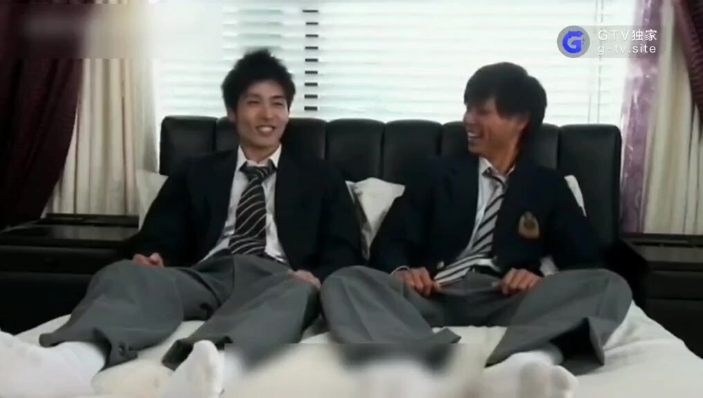 学生放学,回家后体验男男性爱 上集