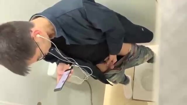 来医院做婚检的小鲜肉们,直击现场取精,竟然还有白虎